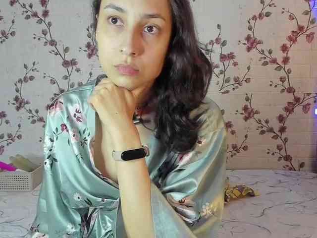 ReginaShine webcam