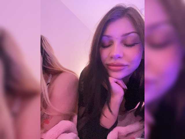 Gratis Live Sexcam mit Babyblonde Babyblonde