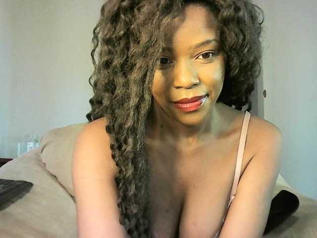 Katiequin webcam