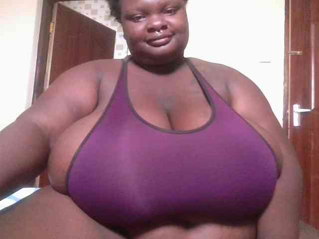 bigtittymama45 webcam