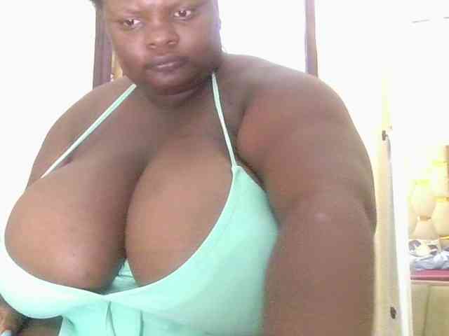 bigtittymama45 webcam