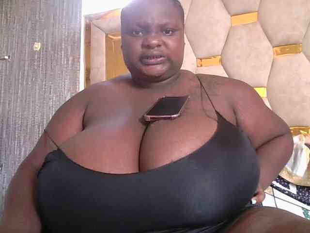 bigtittymama45 webcam