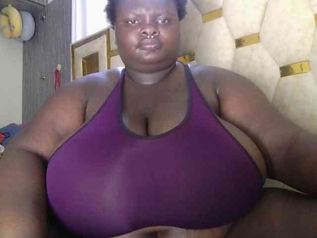 bigtittymama45 webcam