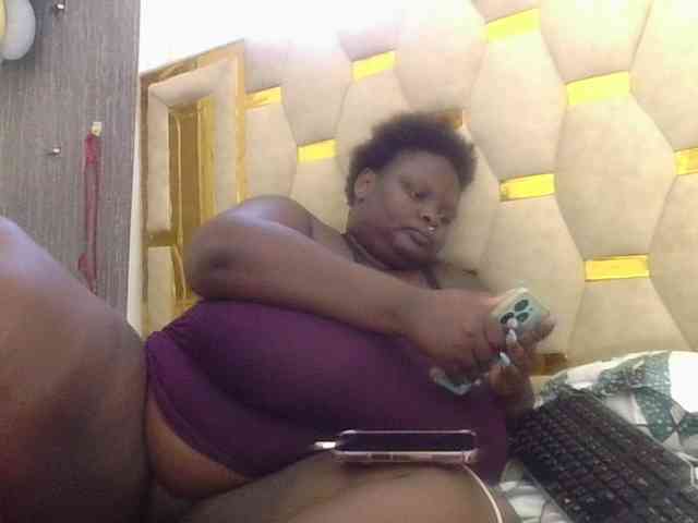bigtittymama45 webcam