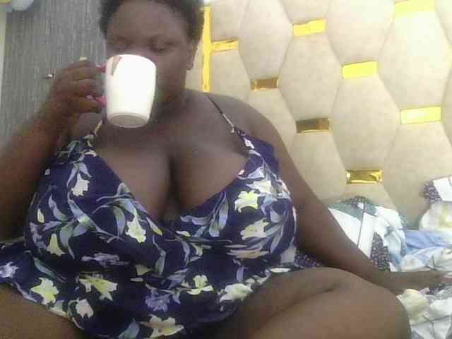 bigtittymama45 webcam