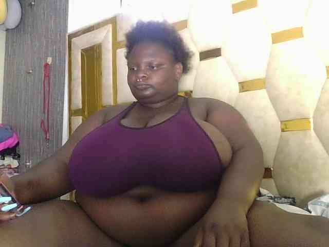 bigtittymama45 webcam