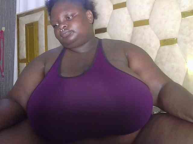 bigtittymama45 webcam