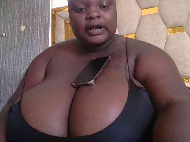 bigtittymama45 webcam