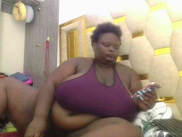 bigtittymama45 webcam