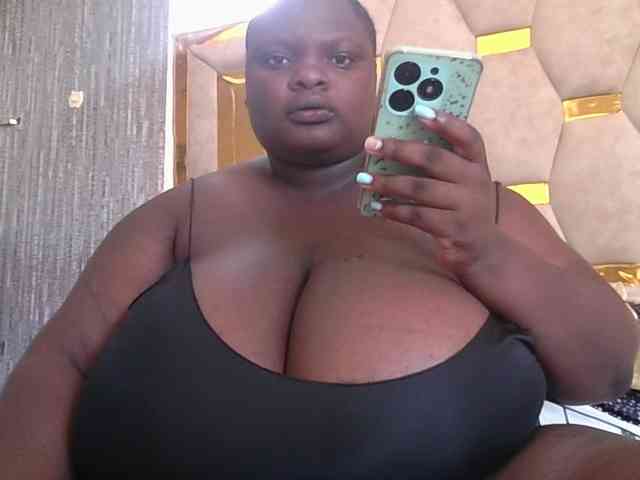 bigtittymama45 webcam