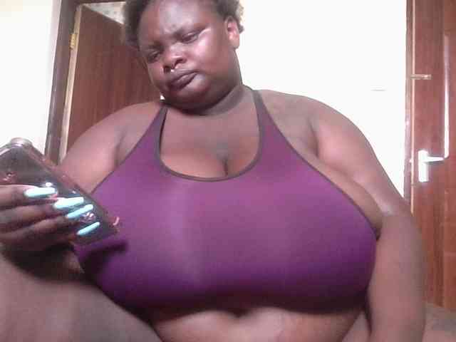 bigtittymama45 webcam