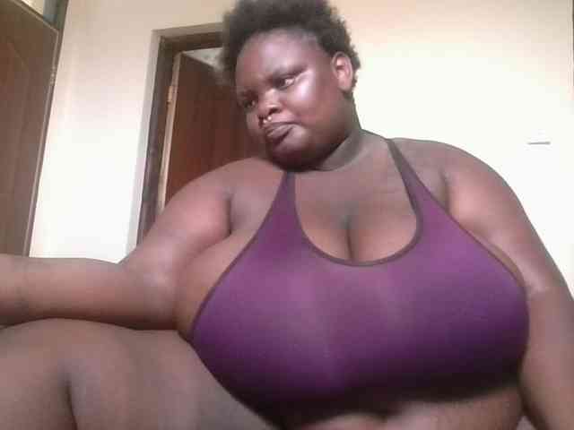 bigtittymama45 webcam