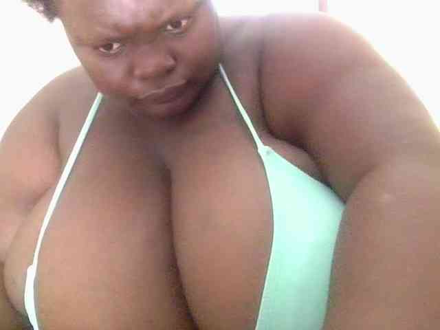 bigtittymama45 webcam