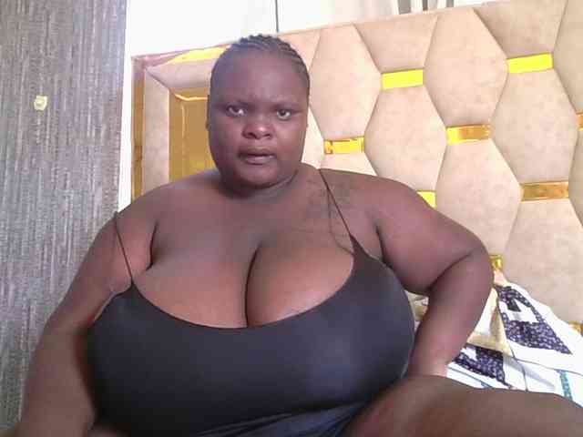 bigtittymama45 webcam