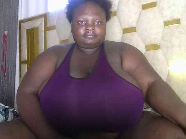 bigtittymama45 webcam