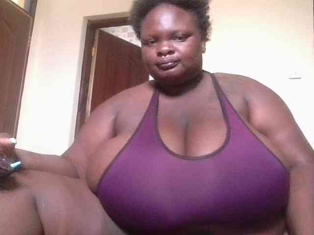 bigtittymama45 webcam