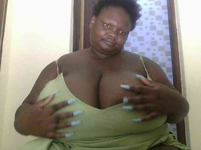 bigtittymama45 webcam