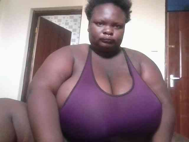 bigtittymama45 webcam