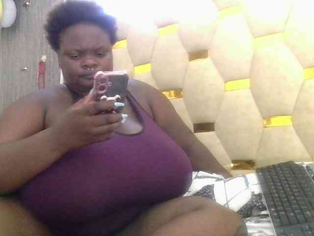 bigtittymama45 webcam