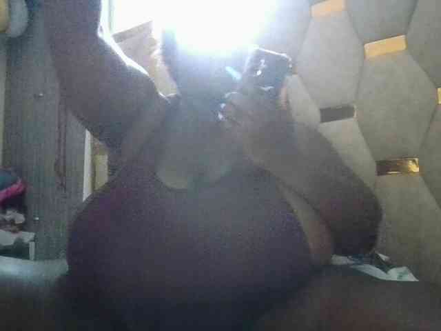 bigtittymama45 webcam