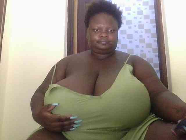 bigtittymama45 webcam