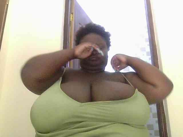 bigtittymama45 webcam