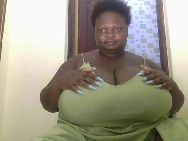 bigtittymama45 webcam