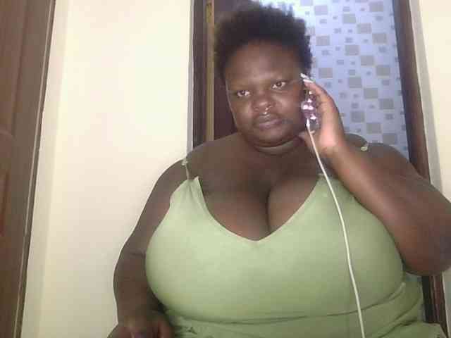 bigtittymama45 webcam