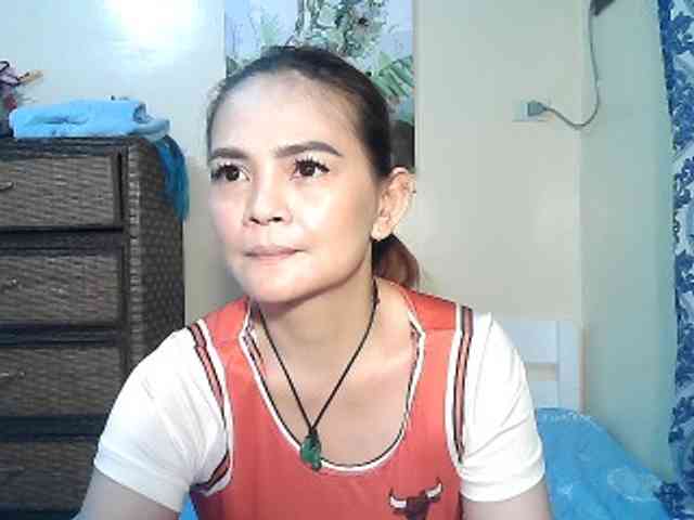 lilymaepinay webcam