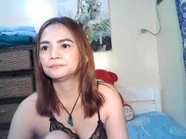 lilymaepinay webcam