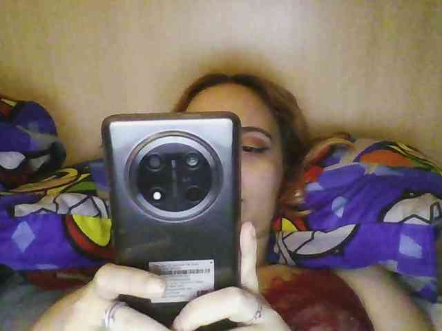 Hotredhead01 webcam