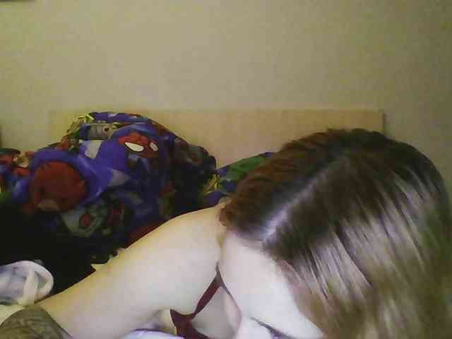 Hotredhead01 webcam