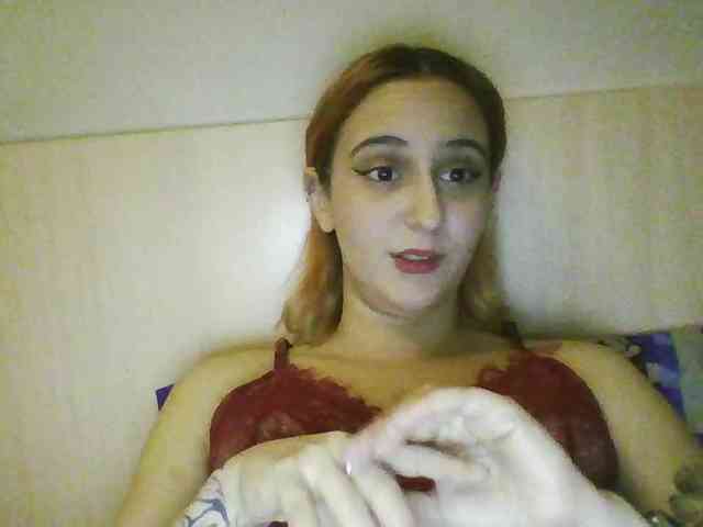 Hotredhead01 webcam