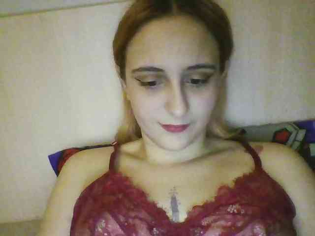 Hotredhead01 webcam