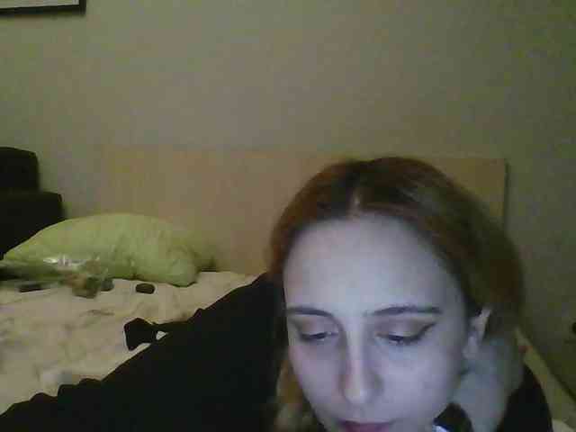 Hotredhead01 webcam