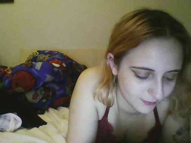 Hotredhead01 webcam