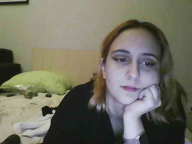Hotredhead01 webcam