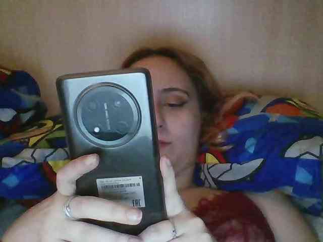 Hotredhead01 webcam