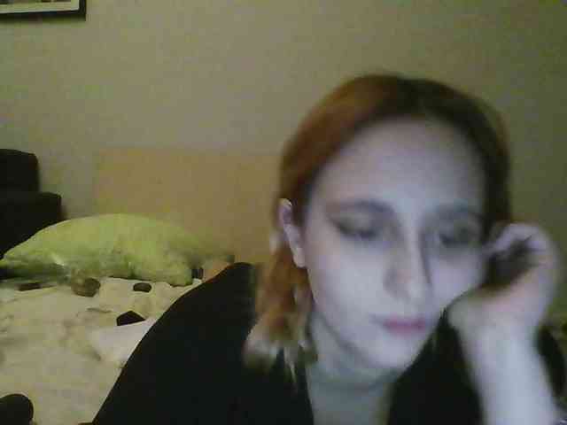 Hotredhead01 webcam