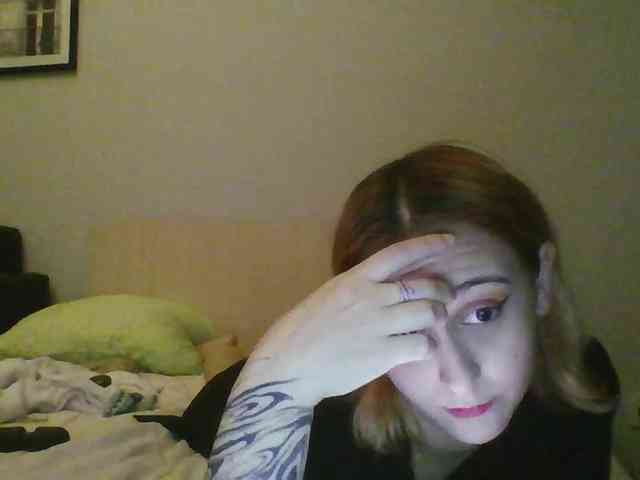 Hotredhead01 webcam