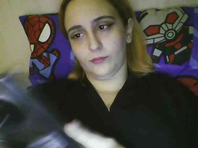 Hotredhead01 webcam