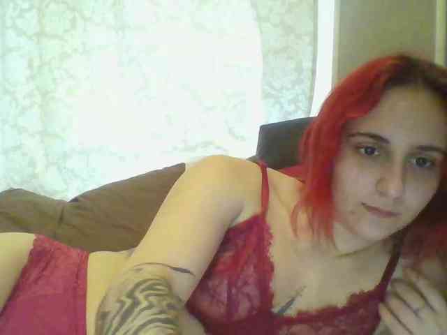 Hotredhead01 webcam