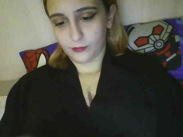 Hotredhead01 webcam