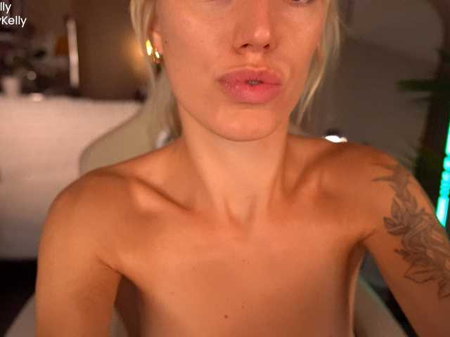 ohbabykelly webcam