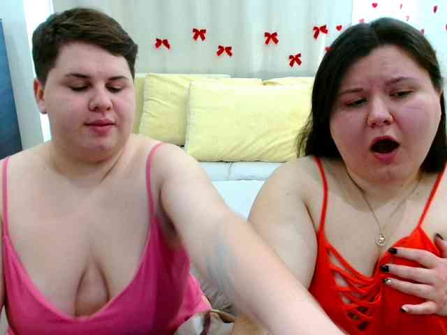 BeckyAndEllen webcam