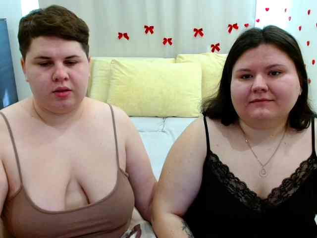 BeckyAndEllen webcam