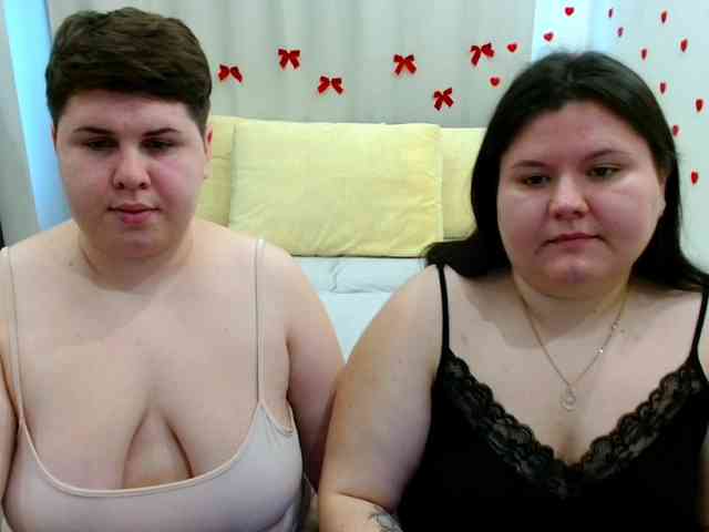 BeckyAndEllen webcam