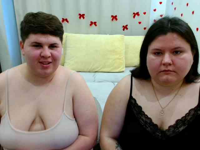 BeckyAndEllen webcam