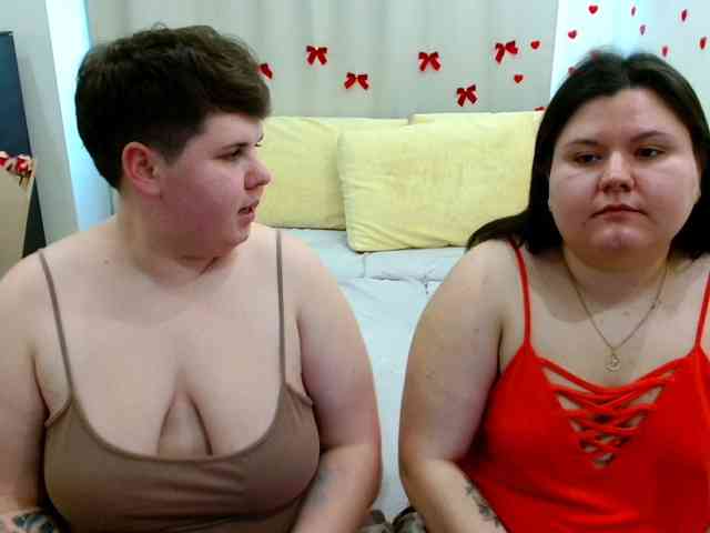 BeckyAndEllen webcam