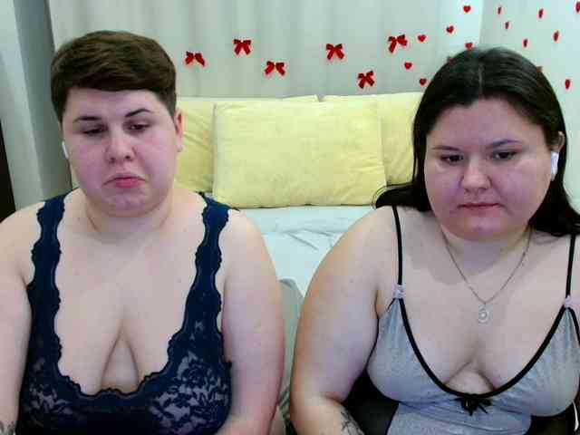 BeckyAndEllen webcam